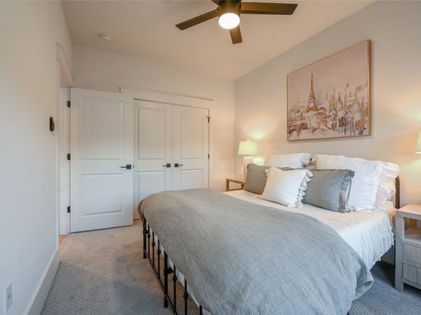 1512 Ashland Street, Houston TX 77008