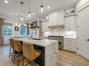 1512 Ashland Street, Houston TX 77008