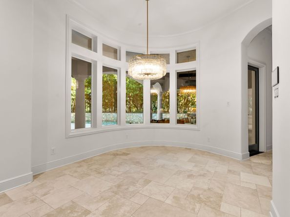 10 Maroon Creek Court, The Woodlands TX 77389