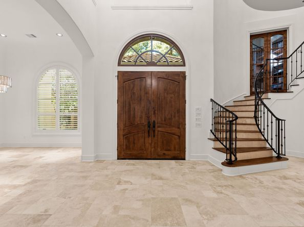 10 Maroon Creek Court, The Woodlands TX 77389