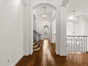 10 Maroon Creek Court, The Woodlands TX 77389