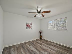 7510 Shadyvilla Lane 23, Houston TX 77055