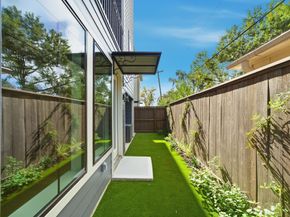 1709 Bologna Lane, Houston TX 77055