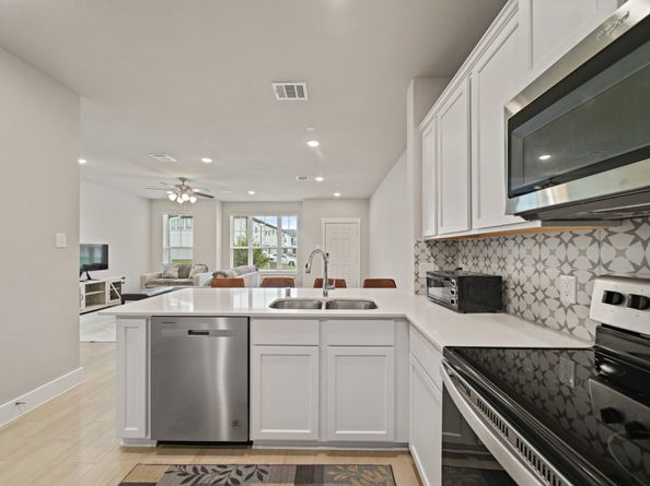 2218 Memory Oaks Drive, Tomball TX 77375