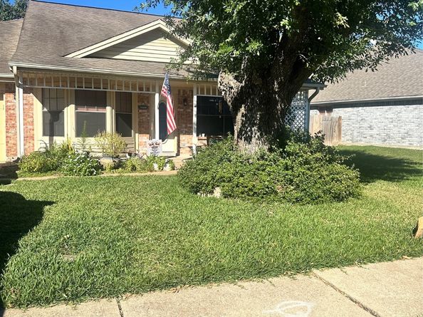 12031 Kleinmeadow Drive, Houston TX 77066