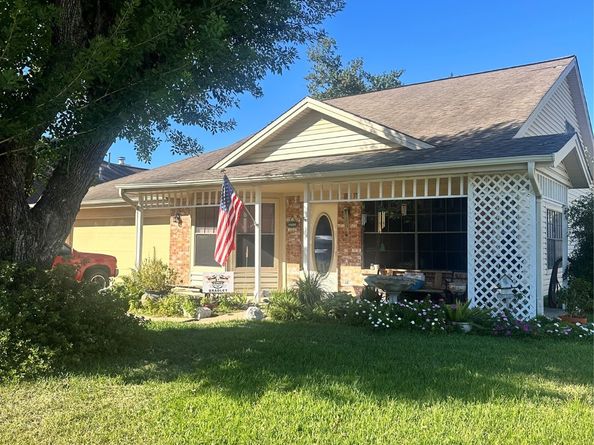 12031 Kleinmeadow Drive, Houston TX 77066