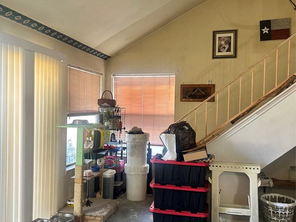 12031 Kleinmeadow Drive, Houston TX 77066