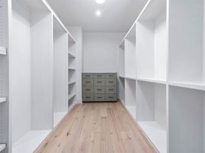 207 W 33rd Street, Houston TX 77018