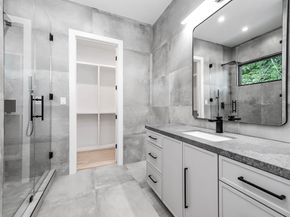 207 W 33rd Street, Houston TX 77018