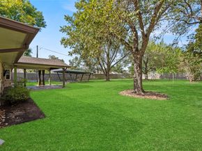 5522 Chantilly Lane, Houston TX 77092