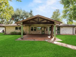 5522 Chantilly Lane, Houston TX 77092