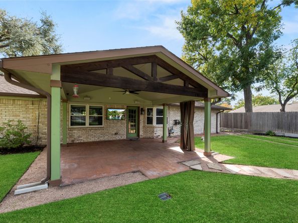 5522 Chantilly Lane, Houston TX 77092