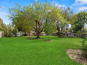 5522 Chantilly Lane, Houston TX 77092