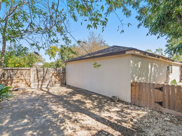 12800 Briar Forest Drive 126, Houston TX 77077