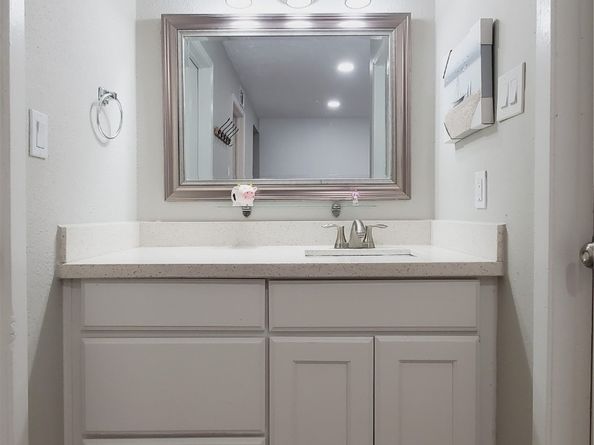 3768 Tanglewilde Street J5, Houston TX 77063