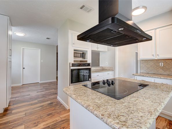 12114 Dorrance Lane, Meadows Place TX 77477