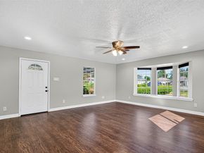 4034 Caplin Street, Houston TX 77026