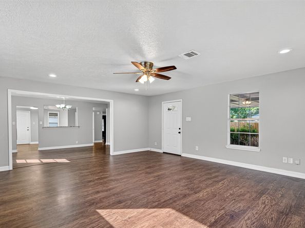 4034 Caplin Street, Houston TX 77026