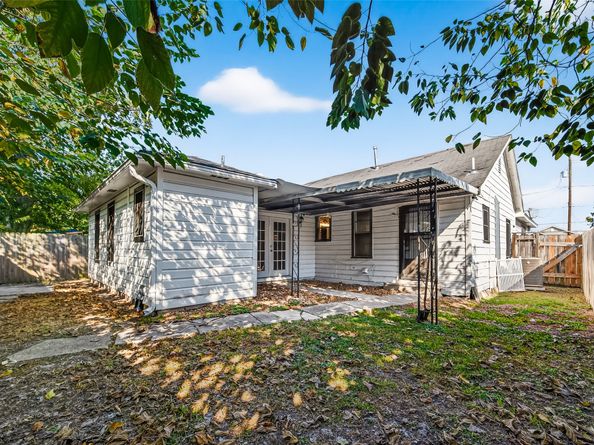 4034 Caplin Street, Houston TX 77026