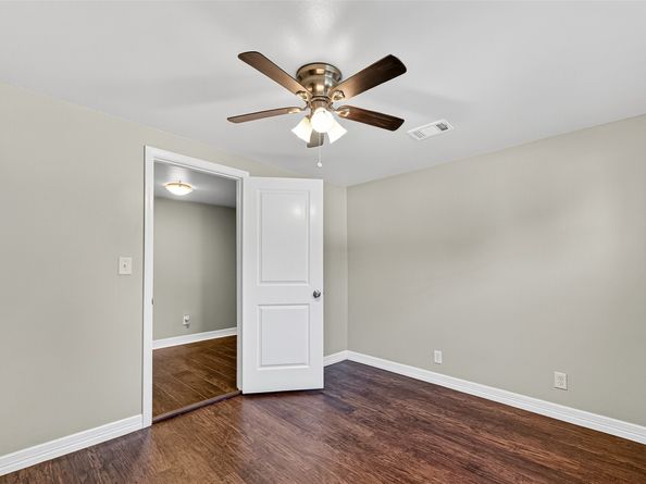 4034 Caplin Street, Houston TX 77026