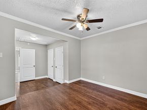 4034 Caplin Street, Houston TX 77026