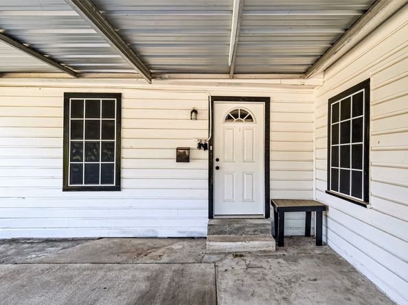 4034 Caplin Street, Houston TX 77026