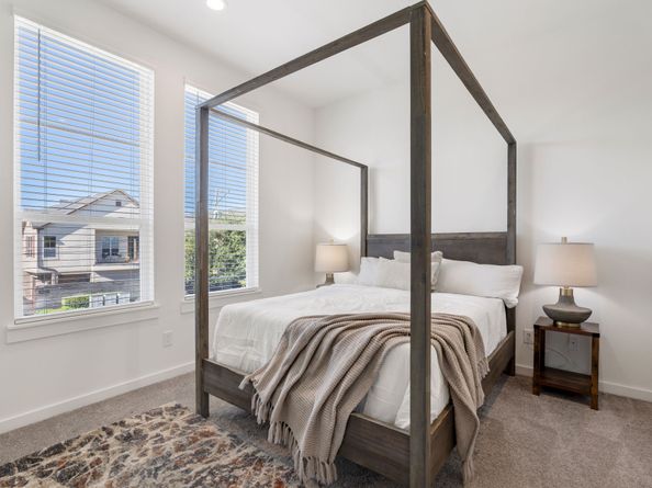 1215 Sampson Street, Houston TX 77003