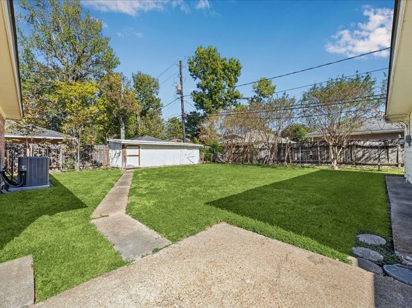 3602 Mona Lee Lane, Houston TX 77080