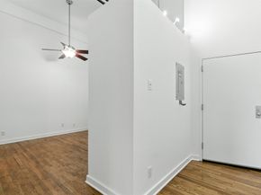 915 Franklin Street 2I, Houston TX 77002