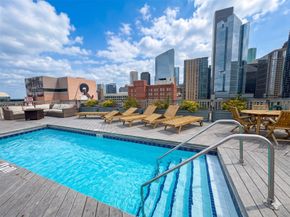 915 Franklin Street 2I, Houston TX 77002