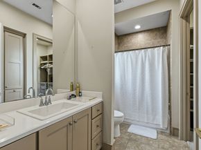 1423 Lake Pointe Parkway, Sugar Land TX 77478