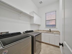 19 Brittany Rose Place, The Woodlands TX 77375