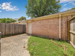 1323 Reddleshire Lane 1323, Houston TX 77043