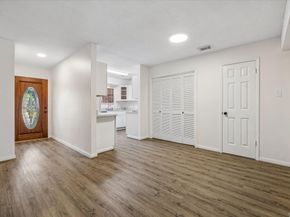 1323 Reddleshire Lane 1323, Houston TX 77043