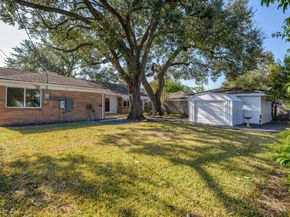 5258 Willowbend Boulevard, Houston TX 77096
