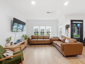 7110 Jalna Street, Houston TX 77055