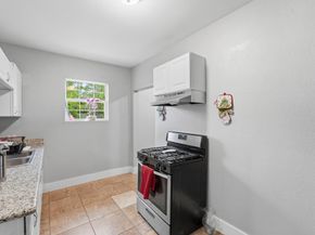 4426 Canal Street, Houston TX 77011