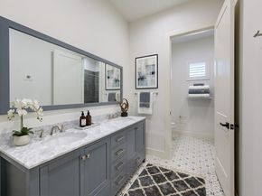 1003 Wakefield Drive, Houston TX 77018