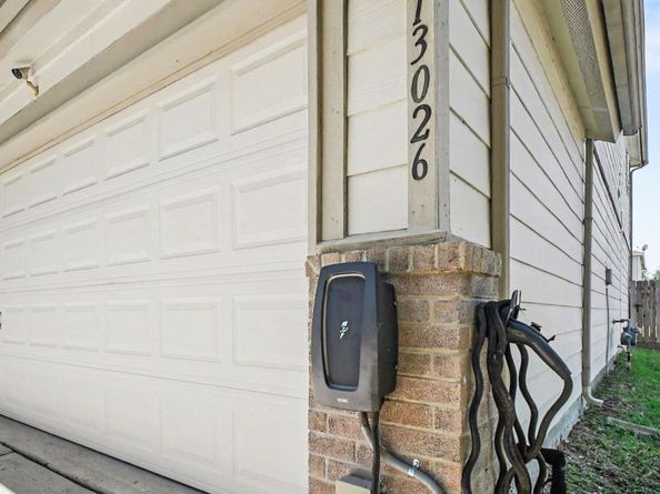 13026 Skyview Bend Drive, Houston TX 77047