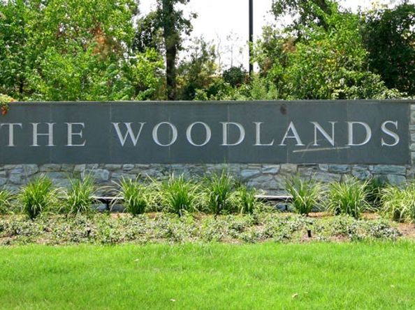 154 W Burberry Circle, The Woodlands TX 77384