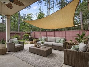 154 W Burberry Circle, The Woodlands TX 77384