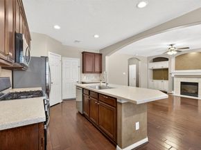 154 W Burberry Circle, The Woodlands TX 77384