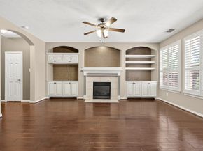 154 W Burberry Circle, The Woodlands TX 77384