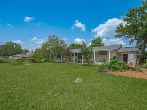 220 Palmyra Street, Houston TX 77022
