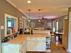 6719 Meadowlawn Street, Houston TX 77023