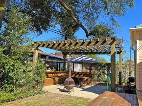 6719 Meadowlawn Street, Houston TX 77023