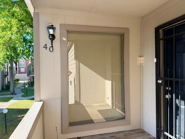 17202 Imperial Valley Drive 40, Houston TX 77060