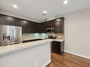 1214 Sampson Street, Houston TX 77003