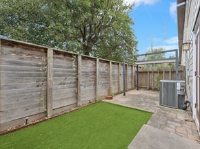 1214 Sampson Street, Houston TX 77003