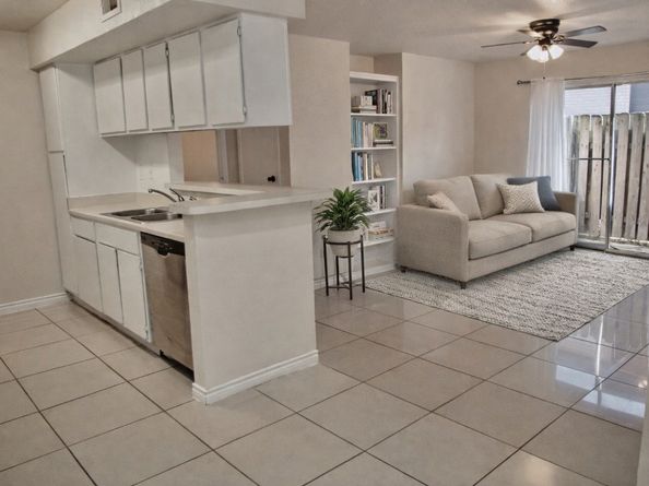 12905 Woodforest Boulevard 303, Houston TX 77015